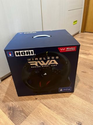 Volante ps4 con pedales, en buen estado