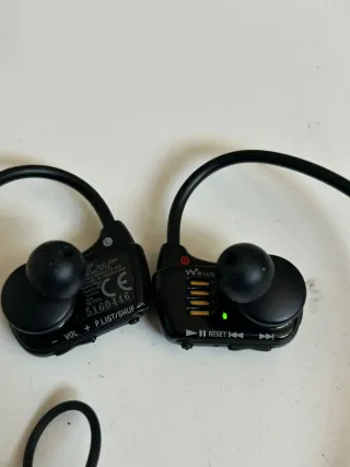 Auriculares Sony Walkman NWZ-W270