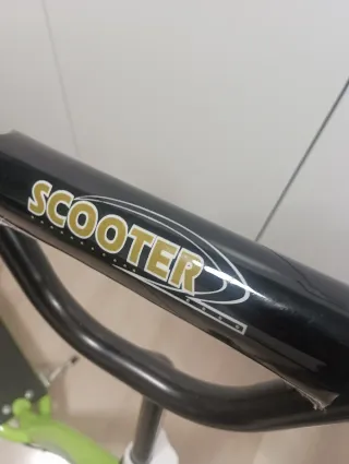 Patinete infantil verde SCOOTER