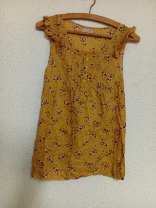 2 Camisetas Encaje y Ganchillo