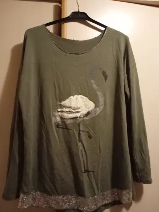 Jersey verde talla XL con flamencos