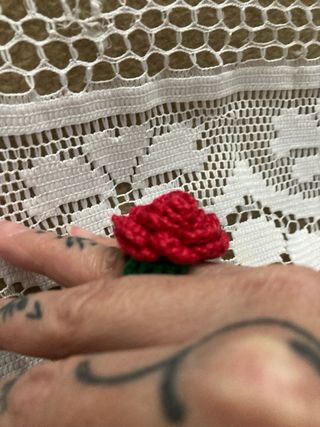 Anillo Rosa Crochet Hecho a Mano