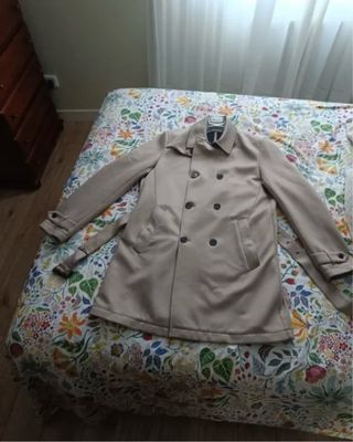 Gabardina Zara Beige Doble Botonadura
