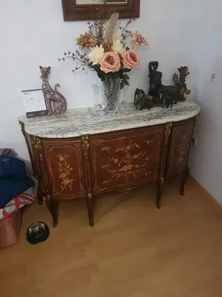 Aparador de comedor madera y mármol