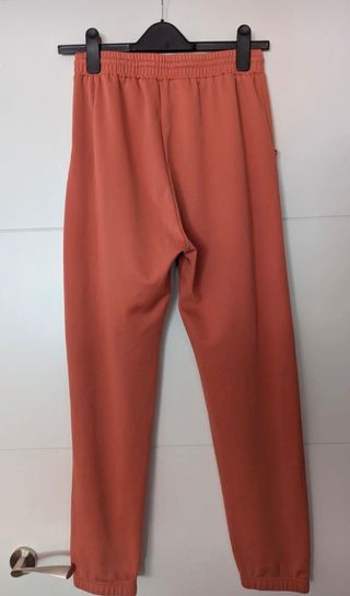 Pantalón chándal Fila naranja oPantalón negro gom