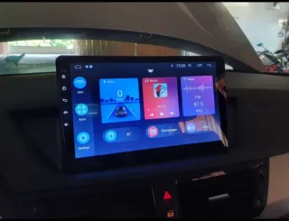 Rádio BMW X1 E84 Android 14 com Carplay sem fios.