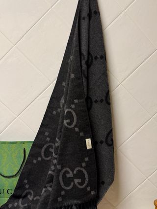 Pañuelo Gucci GG Seda-Lana Jacquard Gris Negro