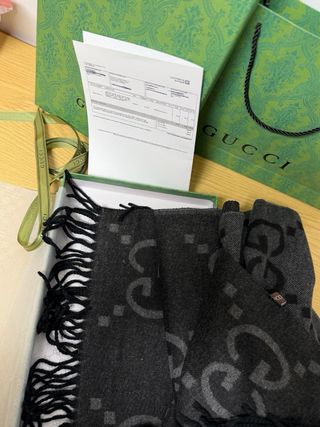 Pañuelo Gucci GG Seda-Lana Jacquard Gris Negro