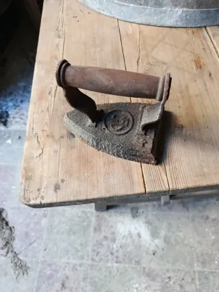 Plancha antigua de hierro