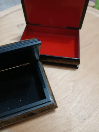 2 portagioielli vintage in legno