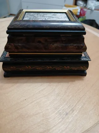 2 portagioielli vintage in legno