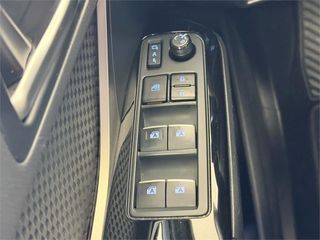 TOYOTA Toyota C-HR 5P Advance 125H Automático (e-CVT)