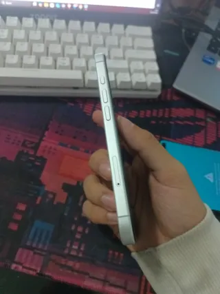 iPhone 16 128GB Blanco 90%