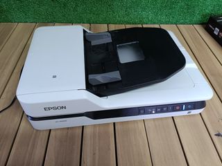 Epson Workforce DS-1660W - Scanner Piano A4 Colore, WiFi, USB, Alimentatore Documenti, Scansione Fronte Retro (duplex), Bianco e Nero