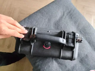 Caja Pelican Impermeable IP67 con Válvula