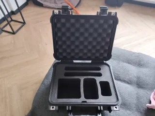 Caja Pelican Impermeable IP67 con Válvula