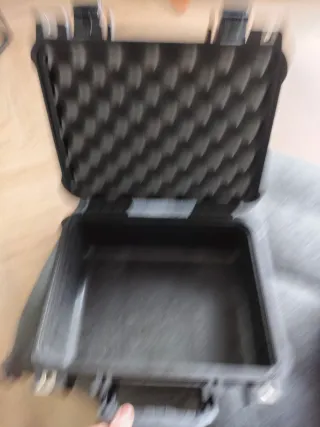 Caja Pelican Impermeable IP67 con Válvula