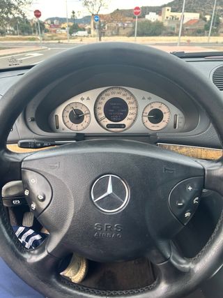 Mercedes-Benz Clase E 2002
