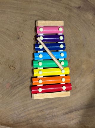 Juego de madera para bebés con martillo + xilófono