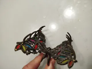 Pinza para el pelo con piedras