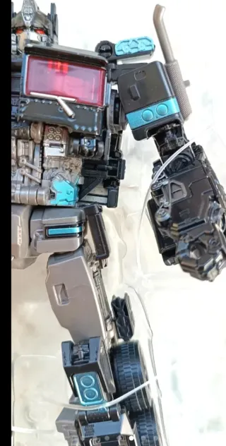 Transformers Optimus Dark Commander