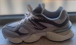 New Balance 9060 Gris Talla 43