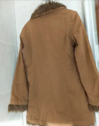 Abrigo MARTHA Talla M con cuello de pelo