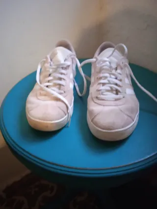 Adidas VL Court 3.0 ante rosa y blanco