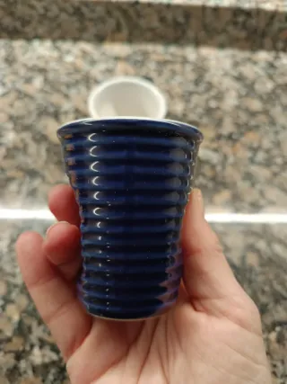 Juego de vasos de cerámica azul
