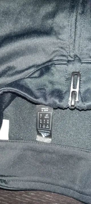 Chaquetas Adidas y Carhartt Jersey Hurley