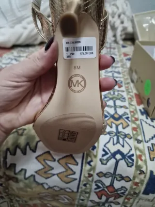 Sandalias Michael Kors Doradas Talla 39 nuevas