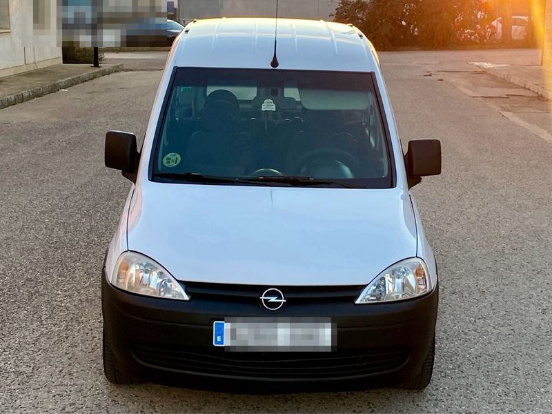 Opel Combo 2010, foto 2