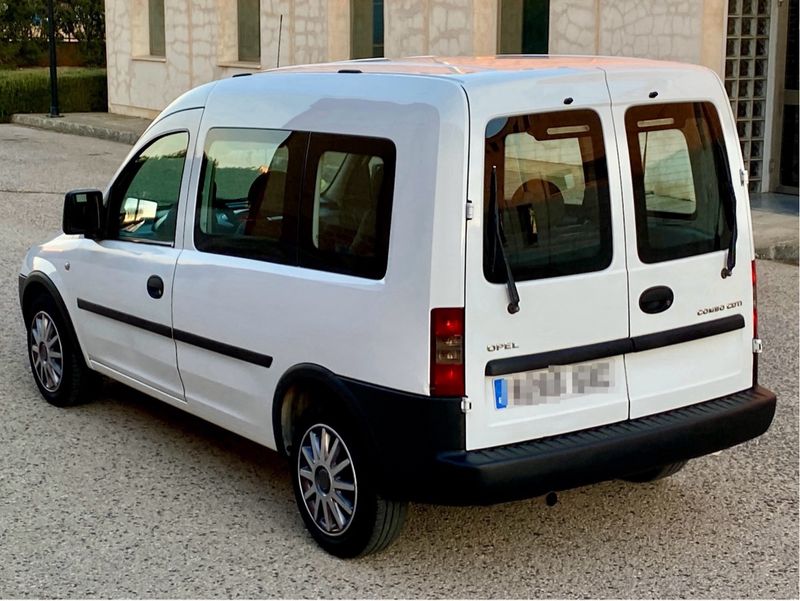 Opel Combo 2010, foto 7