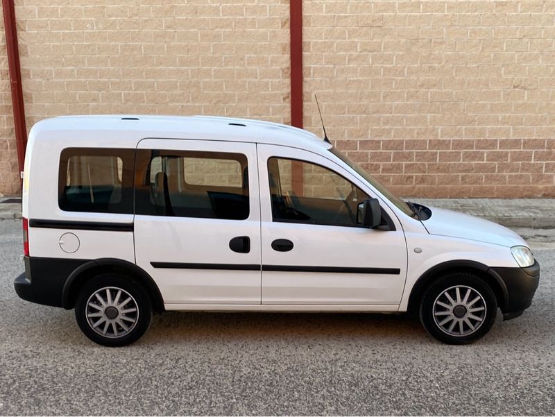 Opel Combo 2010, foto 4