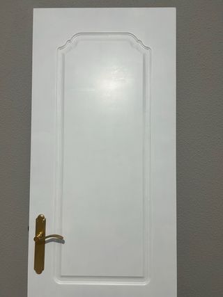 Puertas madera lacadas blanco