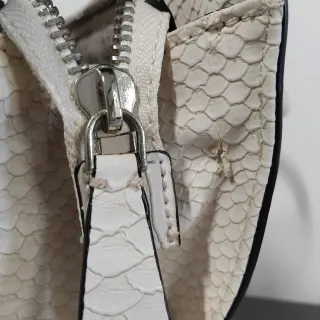 Borsa Guess Bianca Effetto Pitone