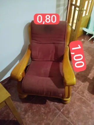 Sofá y 2 sillones de madera