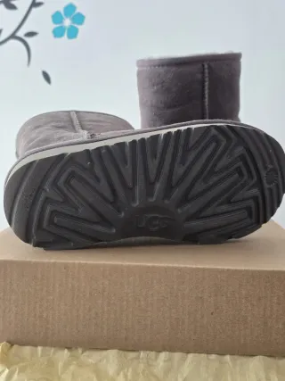 Botas UGG Kids Talla 31