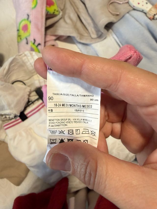 Conjunto Benetton niña camiseta y falda