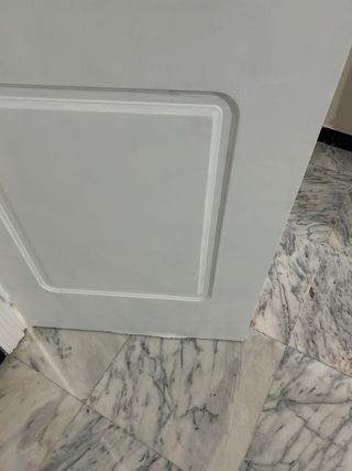 Puertas de madera lacadas en blanco