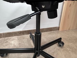 Silla de oficina negra