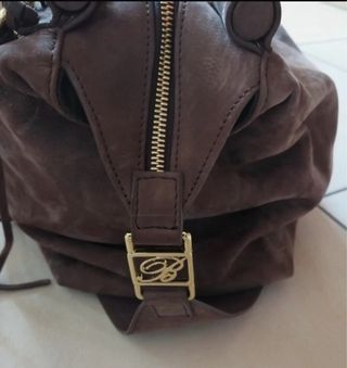 Borsa scamosciata marrone con catena oro