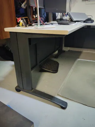 Escritorio y Cajonera de oficina