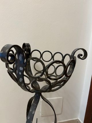 Portavasi in ferro battuto