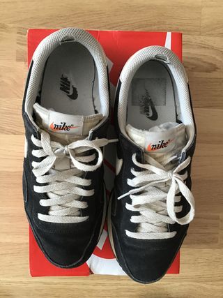 Nike Pegasus 83 Negras - Talla 42.5