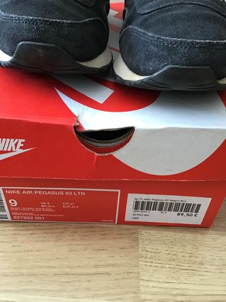Nike Pegasus 83 Negras - Talla 42.5