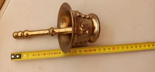 Almirez de latón antiguo. Nuevo.