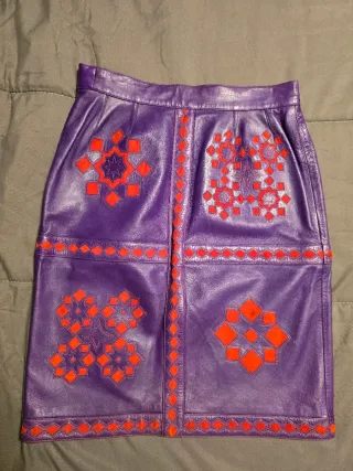 Falda Loewe Morada y Roja