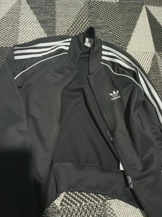 Chaqueta Adidas Adicolor Classics Negra Original.