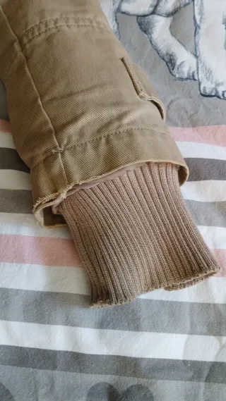 Abrigo Parka Beige con Capucha Forrada
